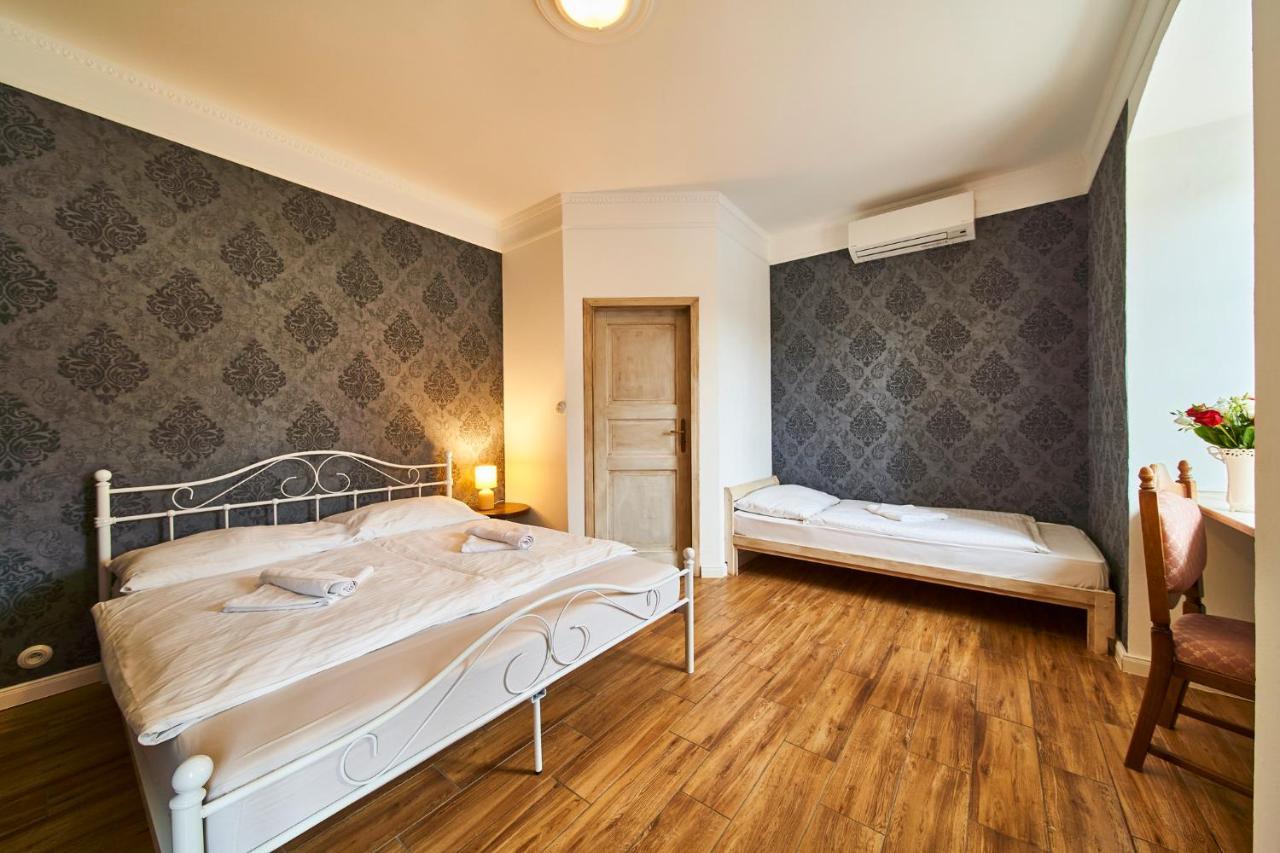 Penzion Zamek Lesany Netvořice Buitenkant foto